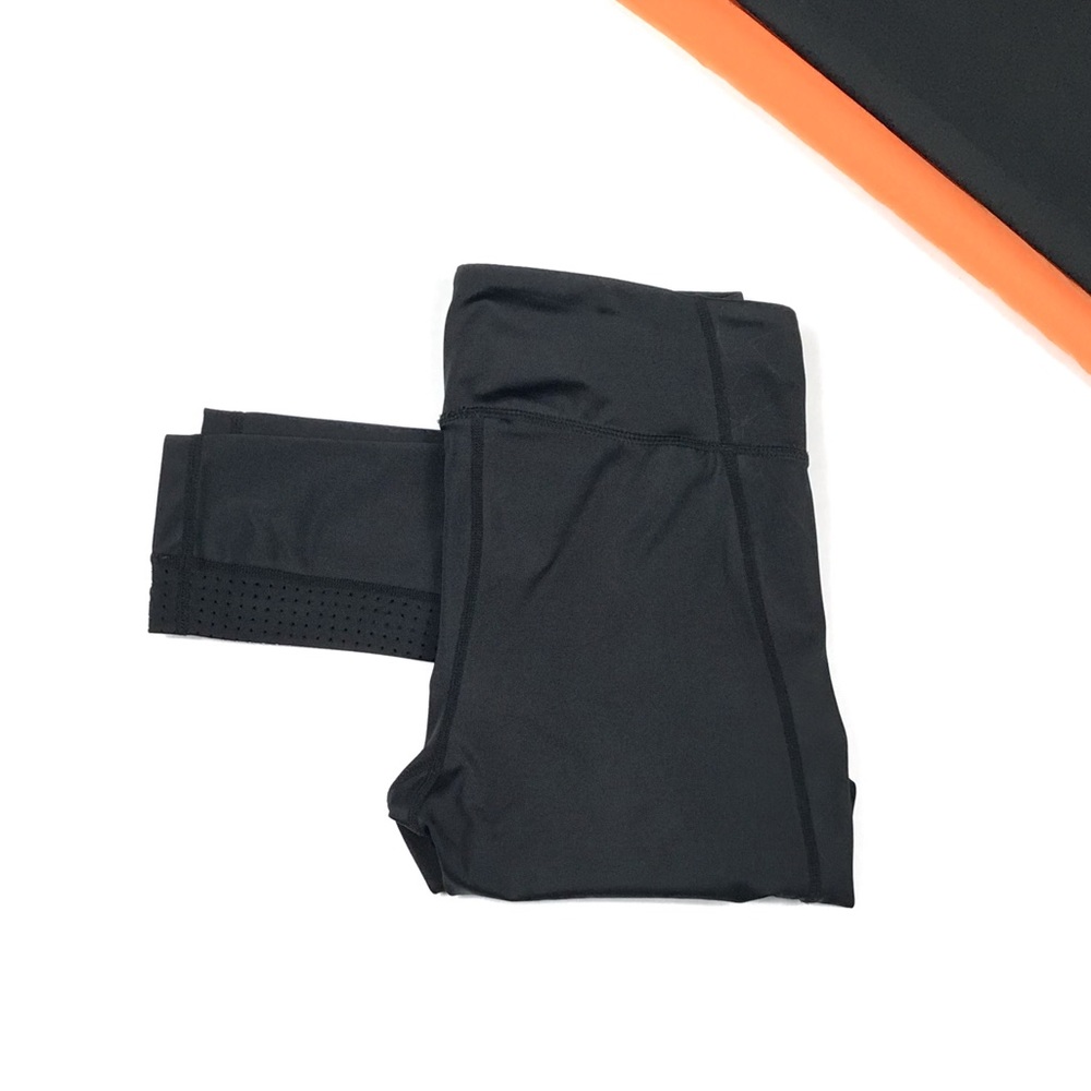 💰⬇️ Balera Girls Black Dance Leggings w/ circle cut outs